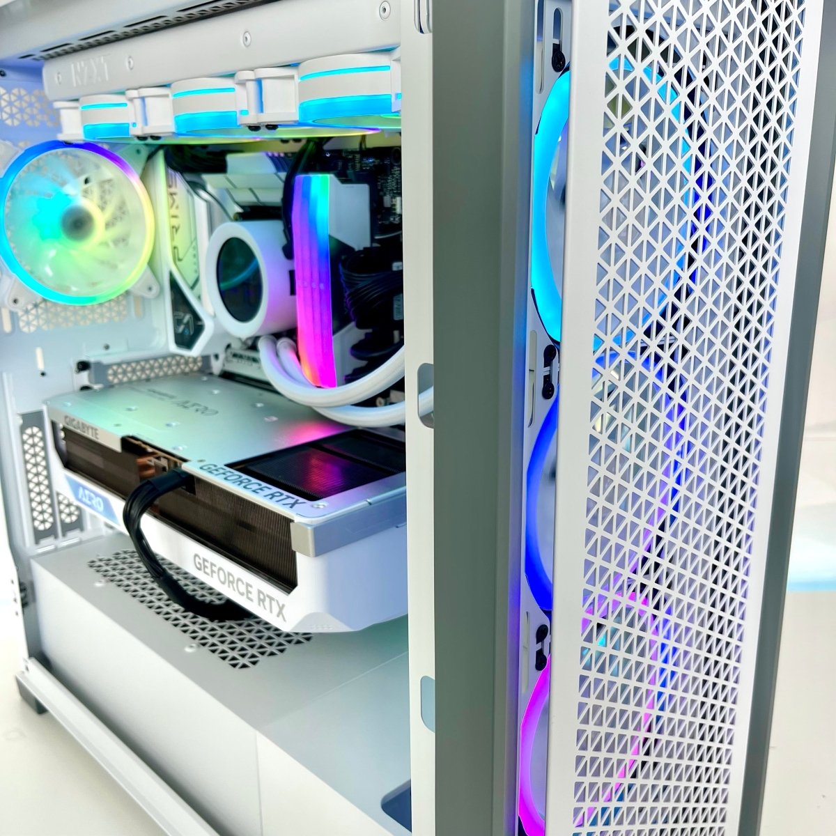 Titanium Prime PC | Ryzen 7 7700X/7800X3D | RTX 4070Ti-4090 | 64GB 6000mhz Ram