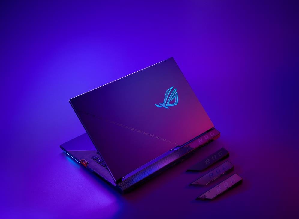Asus ROG Strix Scar 17 G733ZW - LL123WS Gaming Laptop (Off Black) | 17.3" QHD (2560 x 1440) | Core i9 12900H | 32GB RAM | 2TB SSD | RTX 3070 Ti | Windows 11 Home | ROG Backpack | ROG Chakram Core Mouse P511 - Nectostry