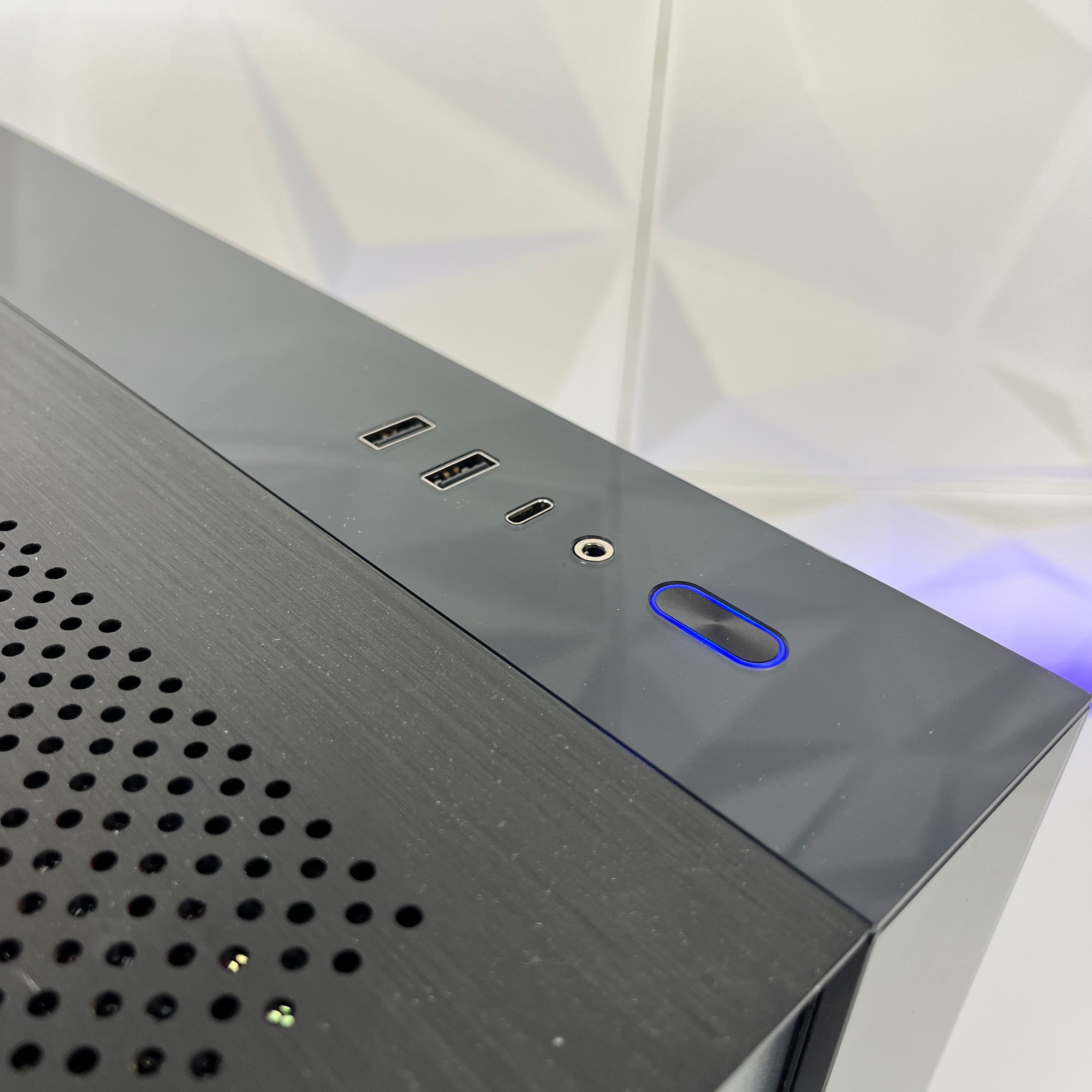 I Gaming Computer | RTX 4060/ RTX 4060 Ti | AMD Ryzen 5 | SP8 Crystal - Nectostry