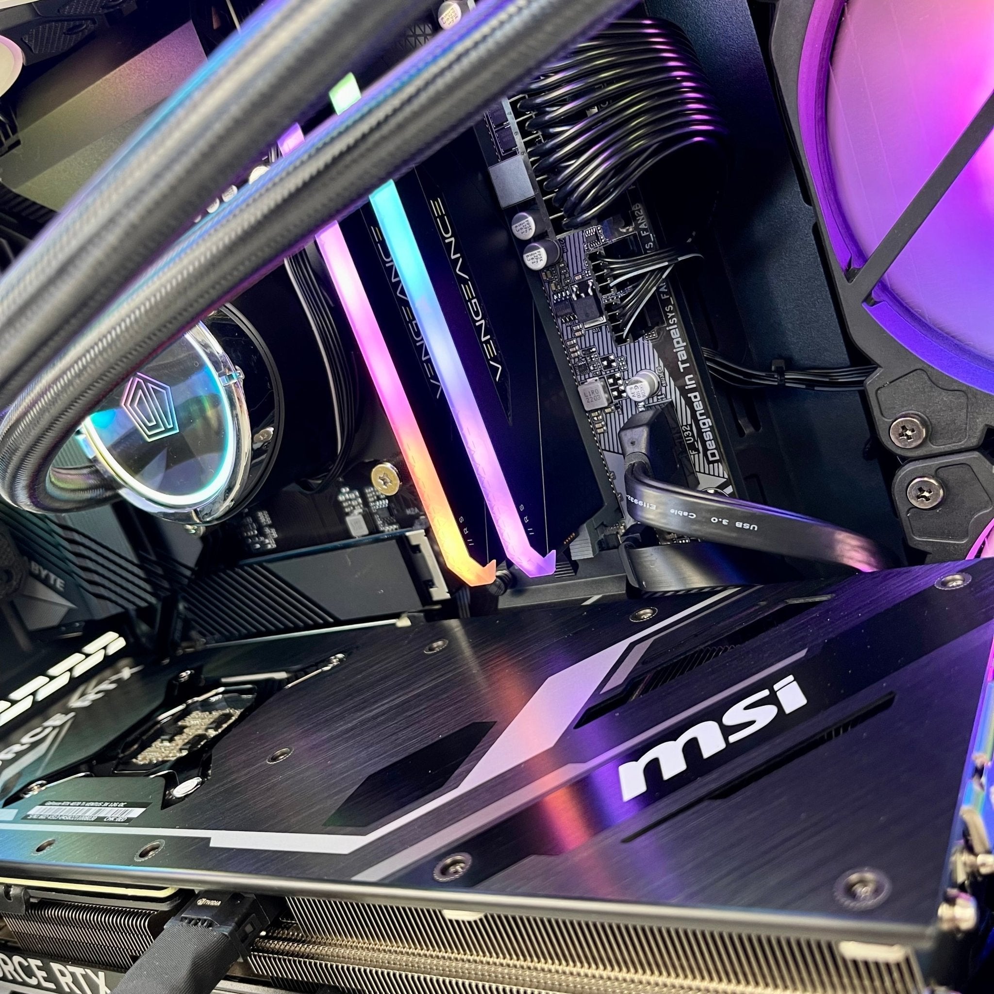 IGaming Intel Core i5 14600KF | RTX 4070 super - 4080 | 32GB DDR5 Phenomenal - Nectostry