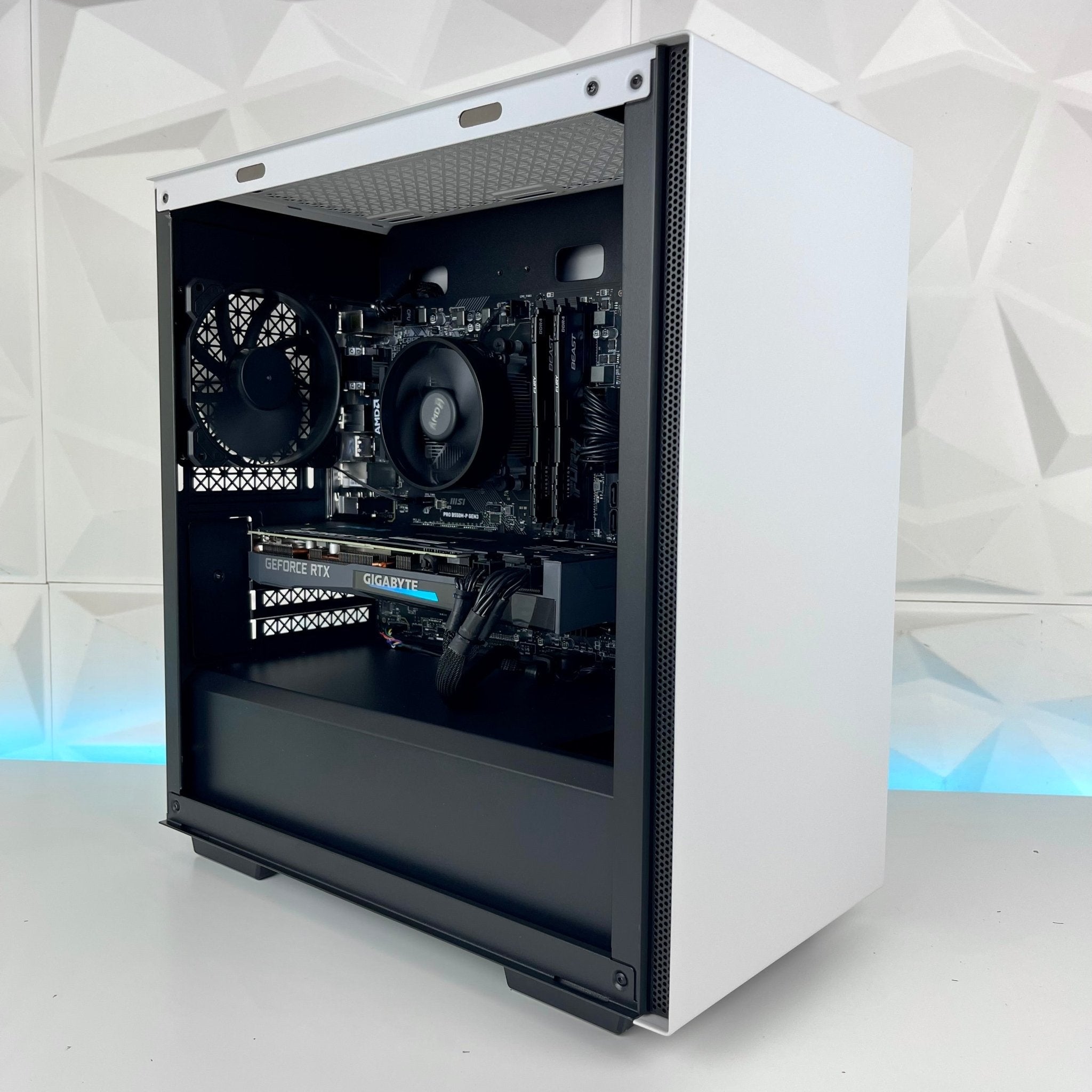 IGaming Ryzen 5 5600 | RTX 4060 Ti/4070S | Apollo Nova - Nectostry