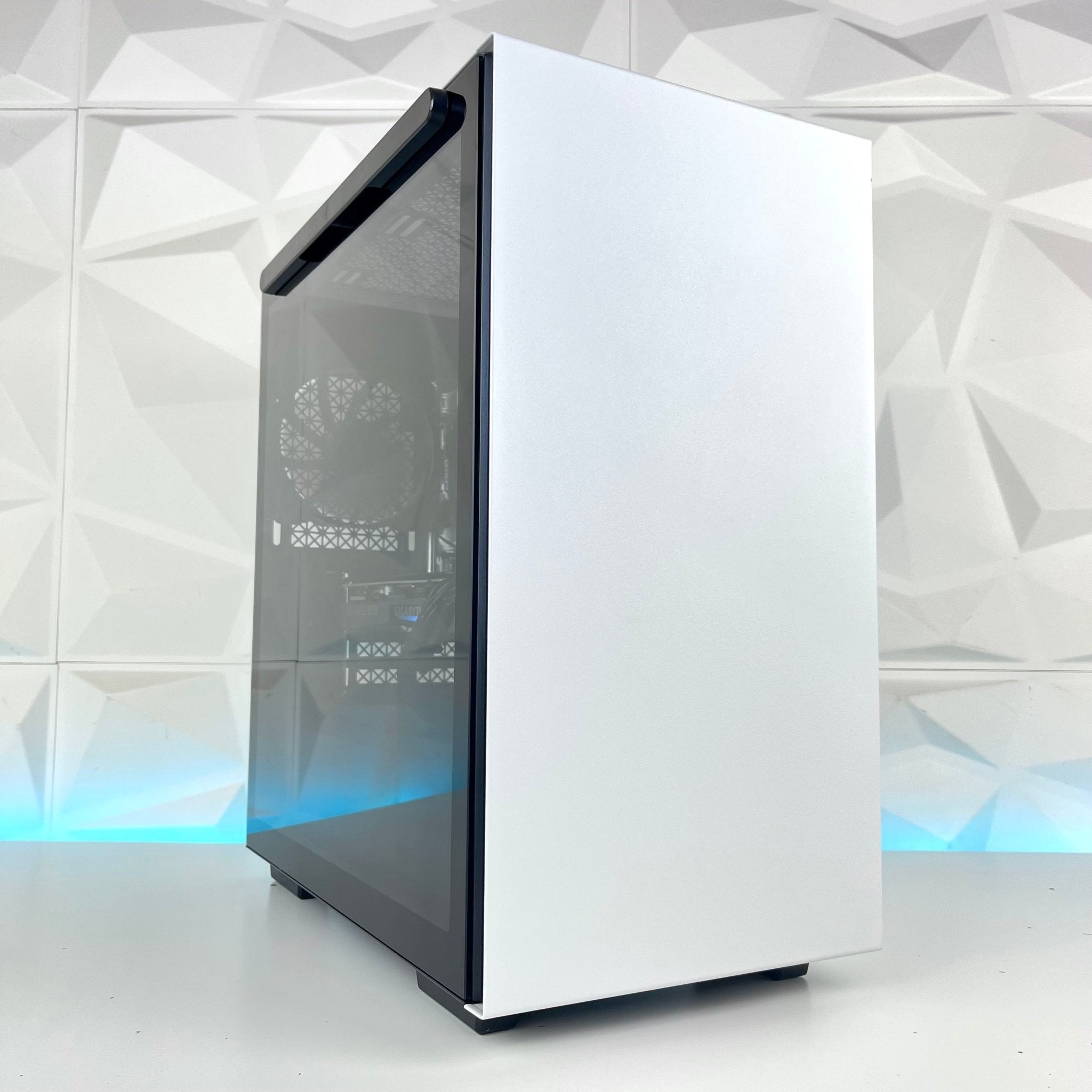IGaming Ryzen 5 5600 | RTX 4060 Ti/4070S | Apollo Nova - Nectostry