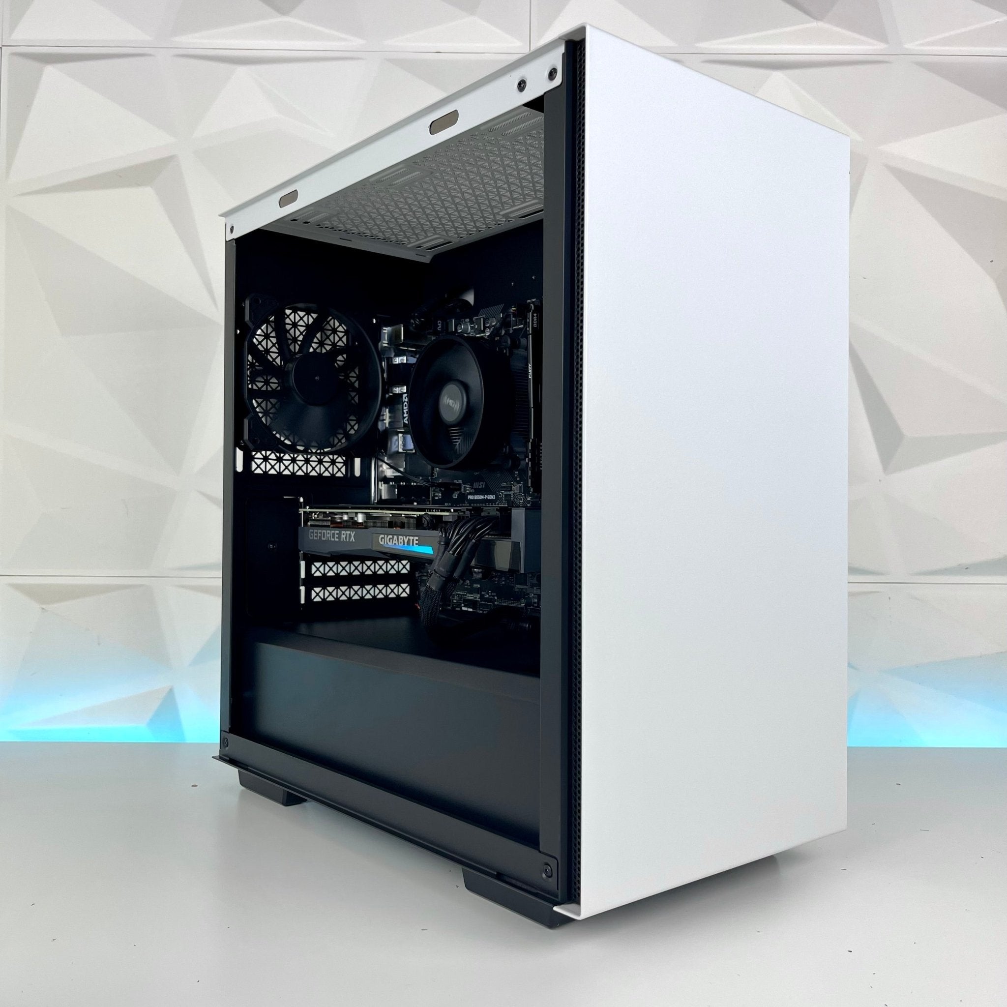 IGaming Ryzen 5 5600 | RTX 4060 Ti/4070S | Apollo Nova - Nectostry