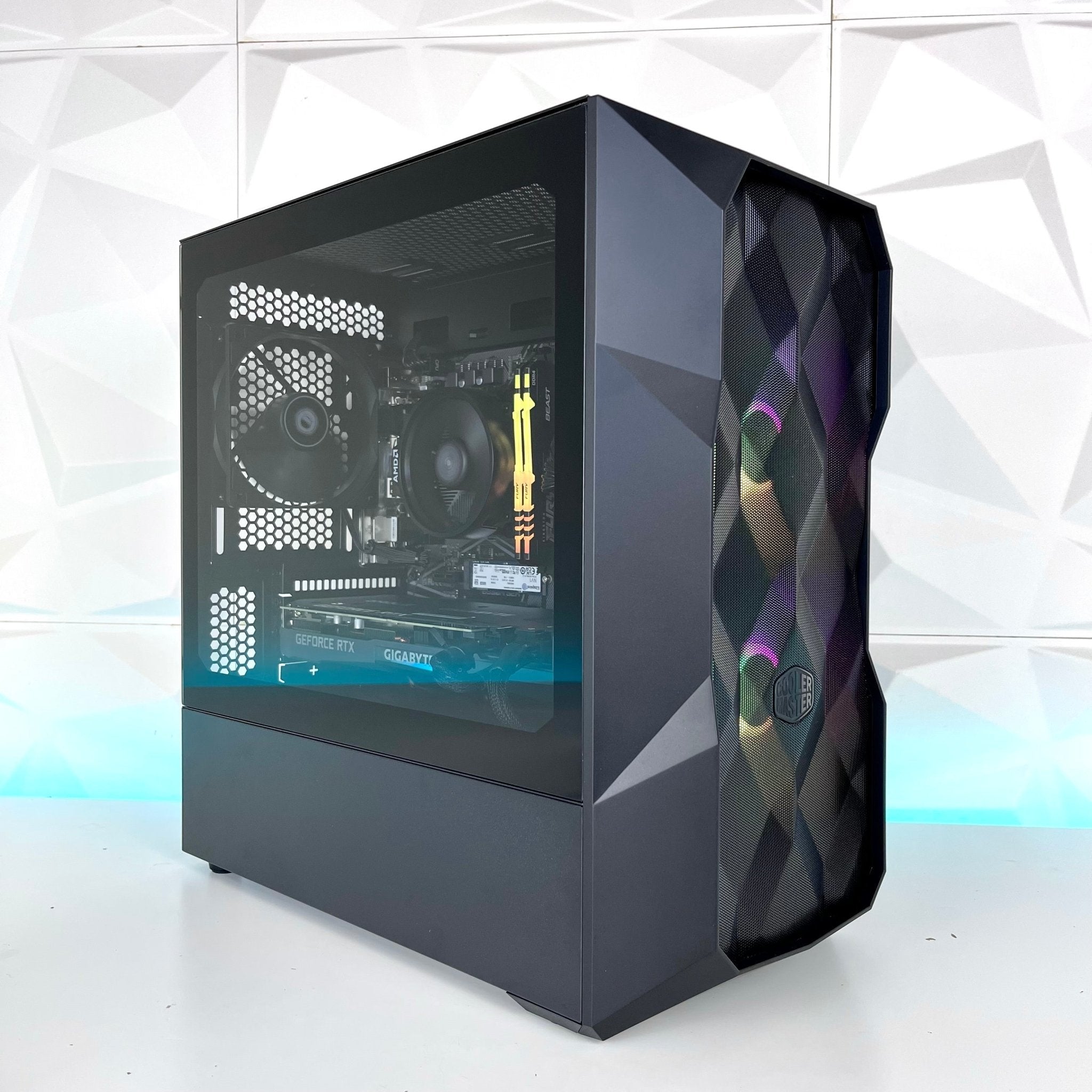IGaming Ryzen 5 5600 | RTX 4060 Ti/4070S | TD300 Crystal Dark - Nectostry