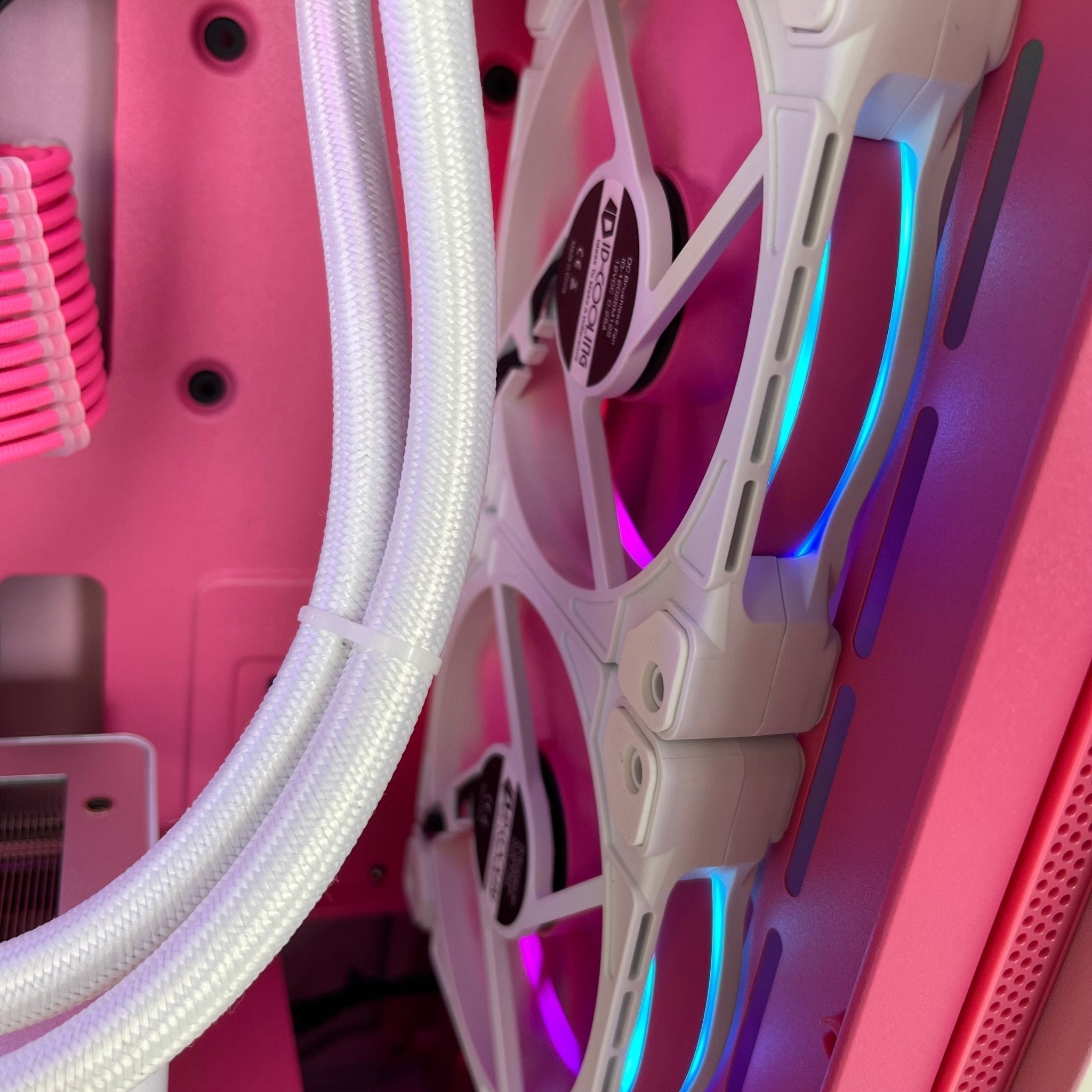 IGaming Ryzen 5 5600 | RTX 4060/4060 Ti | Gamer Pink - Nectostry