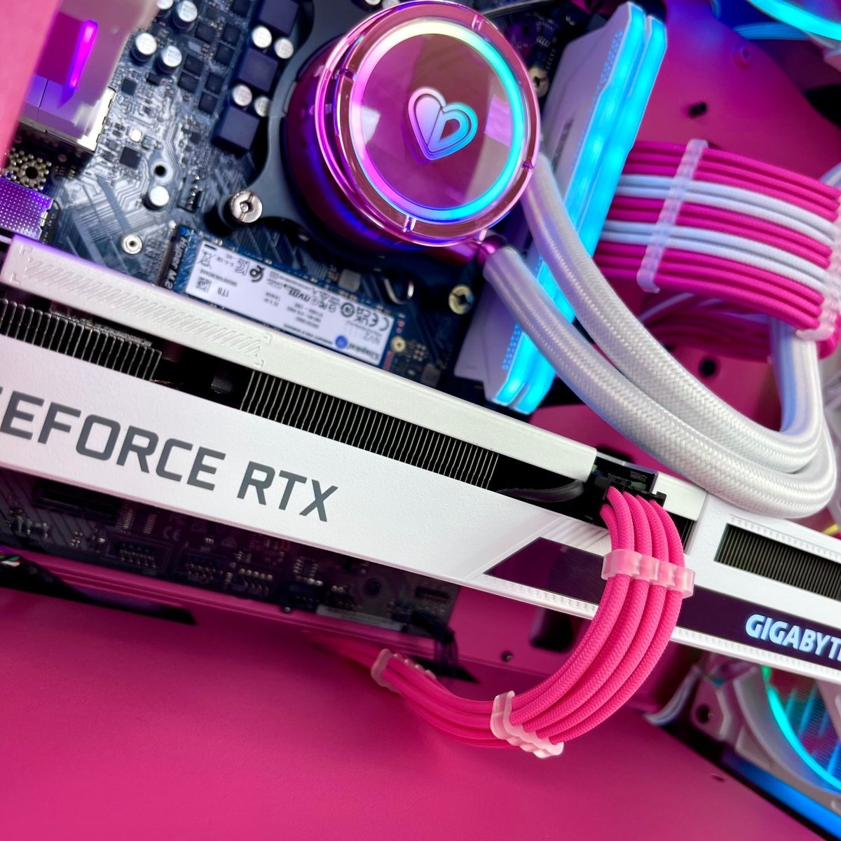 IGaming Ryzen 5 5600 | RTX 4060/4060 Ti | Gamer Pink - Nectostry
