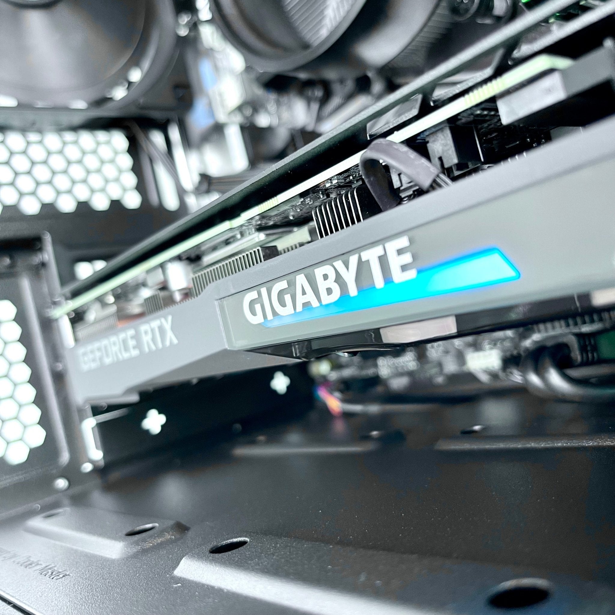 IGaming Ryzen 5 5600 | RTX 4060/4060 Ti | TD300 Crystal Dark - Nectostry