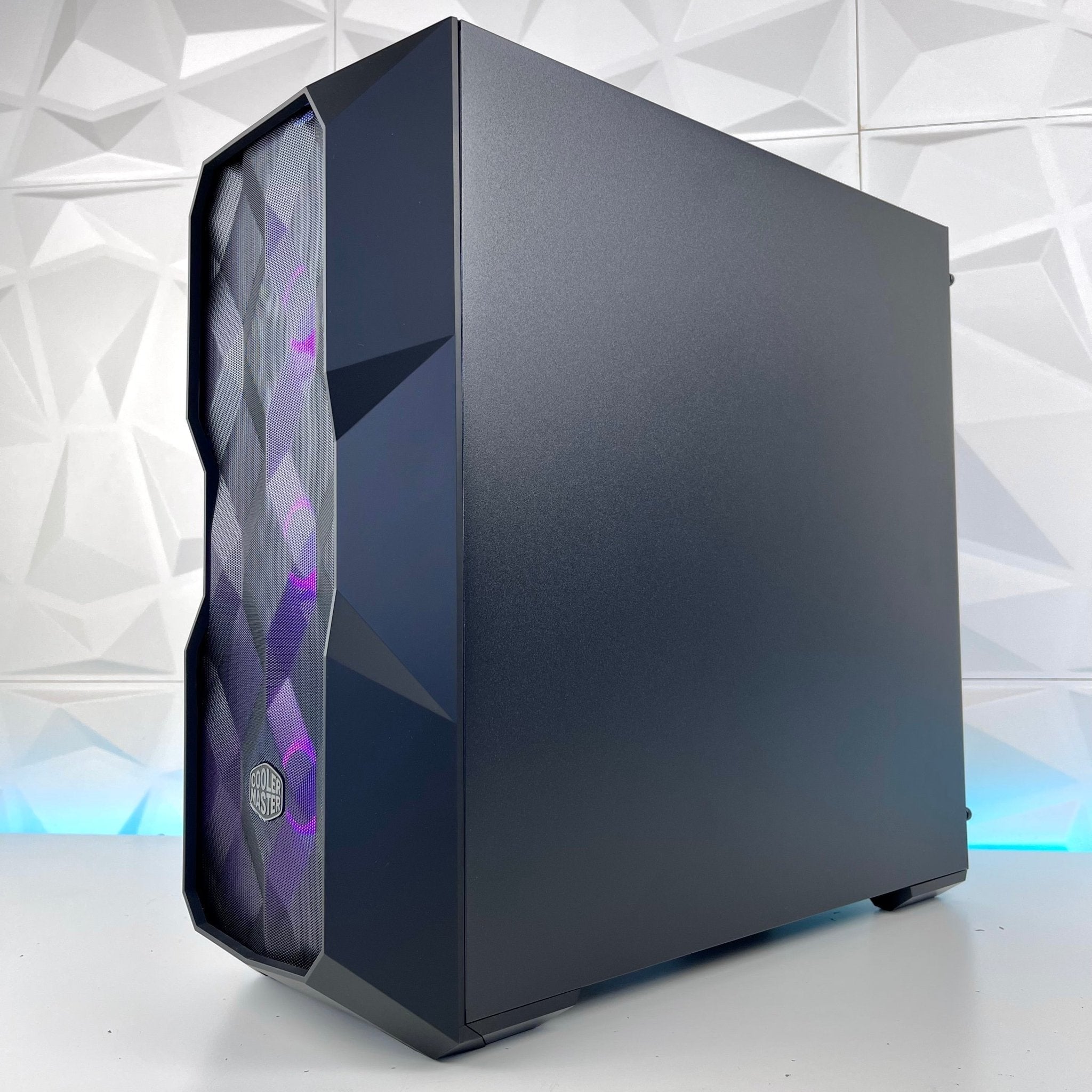 IGaming Ryzen 5 7600 DDR5 | RTX 4060 - 4070 Ti super | Black Crystal G1 - Nectostry