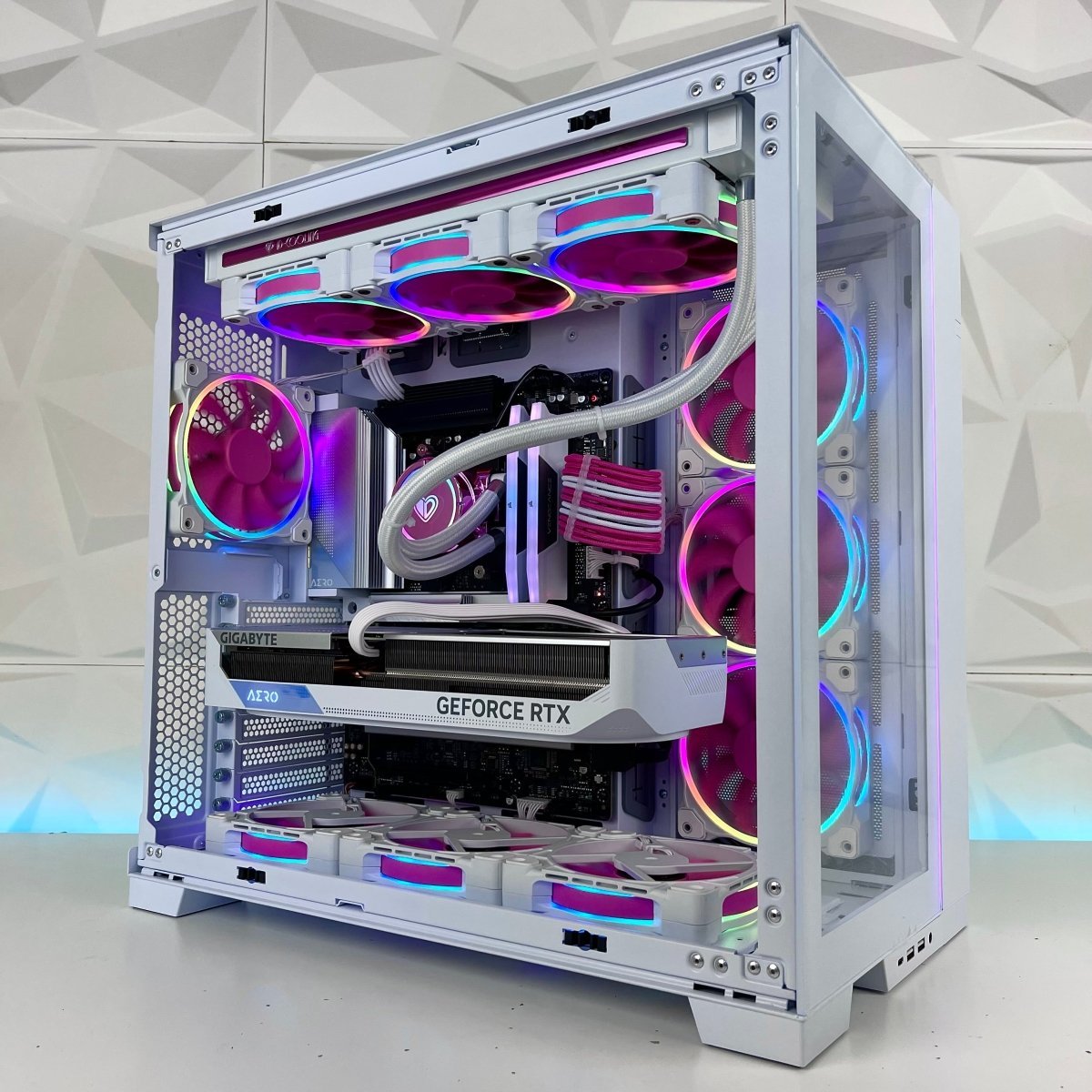 IGaming Ryzen 5 7600X | RTX 4060 - 4070 Ti | 32GB DDR5 Flamingo Frenzy - Nectostry