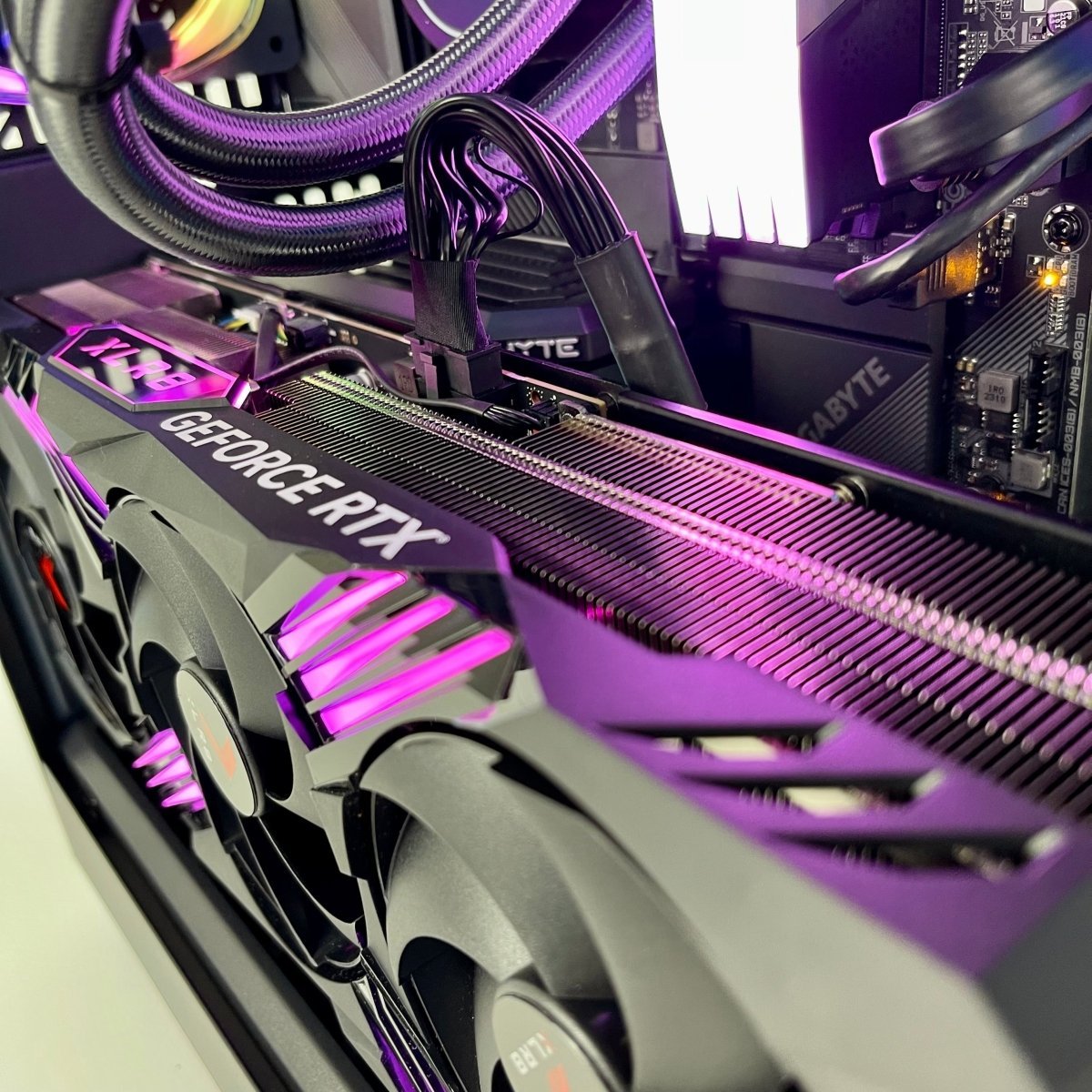 IGaming Ryzen 5/7 7700X | RTX 4060 Ti - 4070 Ti super | 32GB DDR5 Ram | Hyte 60 Pro Black - Nectostry