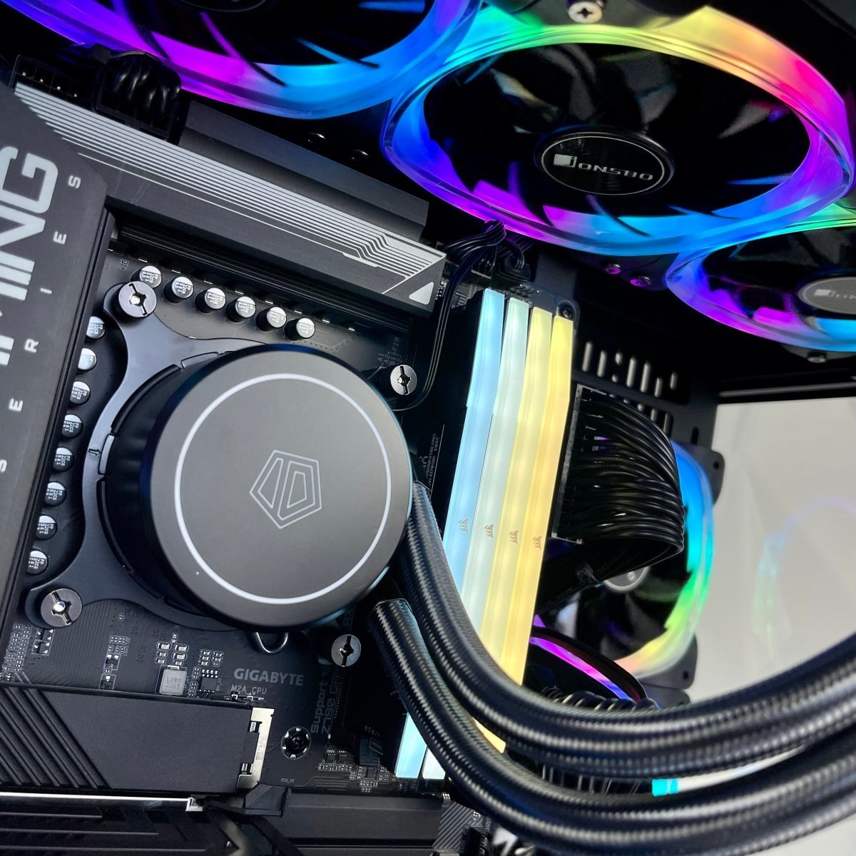 IGaming Ryzen 5/7 7700X | RTX 4060 Ti - 4070 Ti super | 32GB DDR5 Ram | Hyte 60 Pro Black - Nectostry