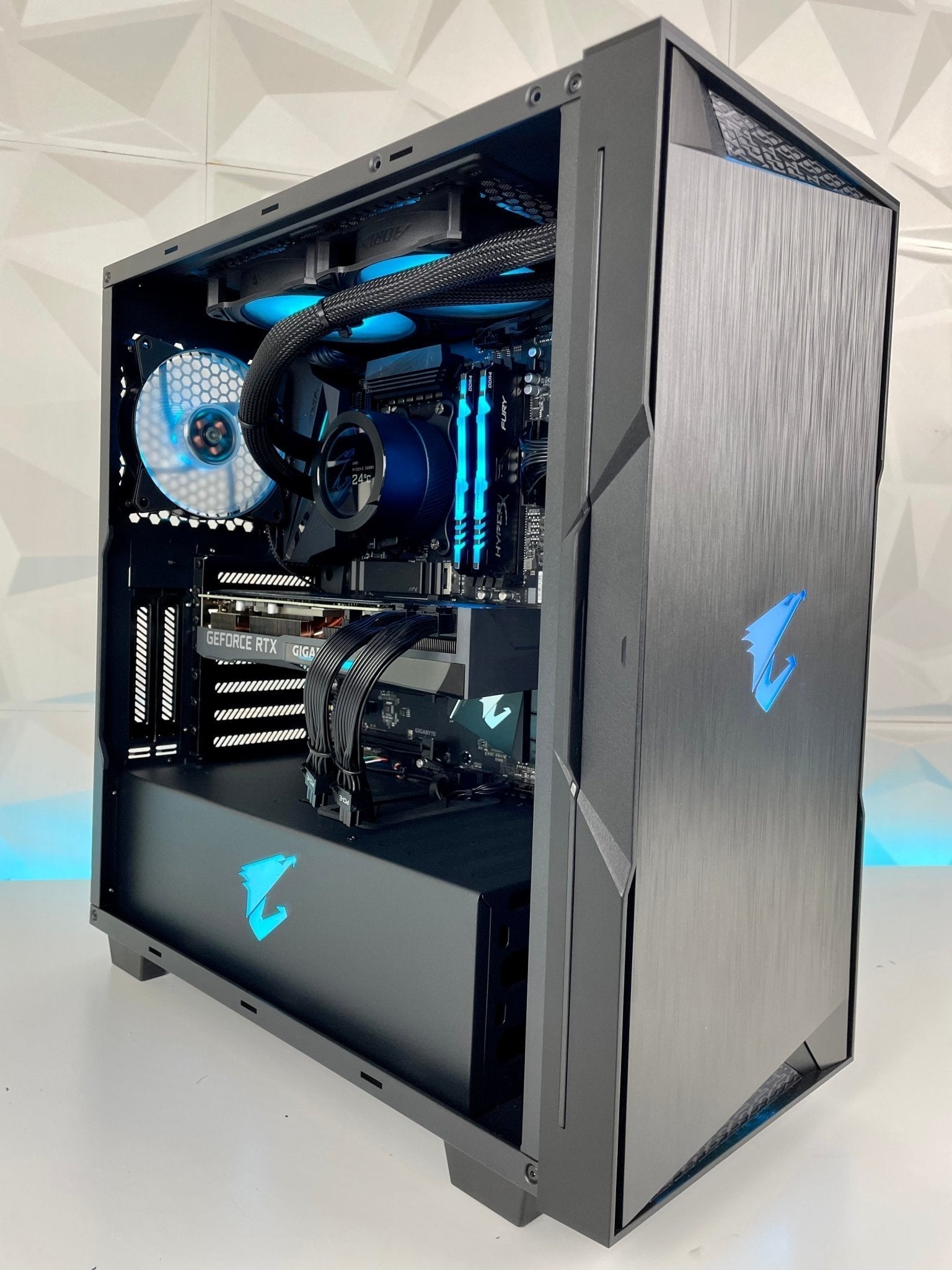 IGaming Ryzen 7 5700x | RTX 4060 - 4070 Ti super | Aorus C3000 - Nectostry