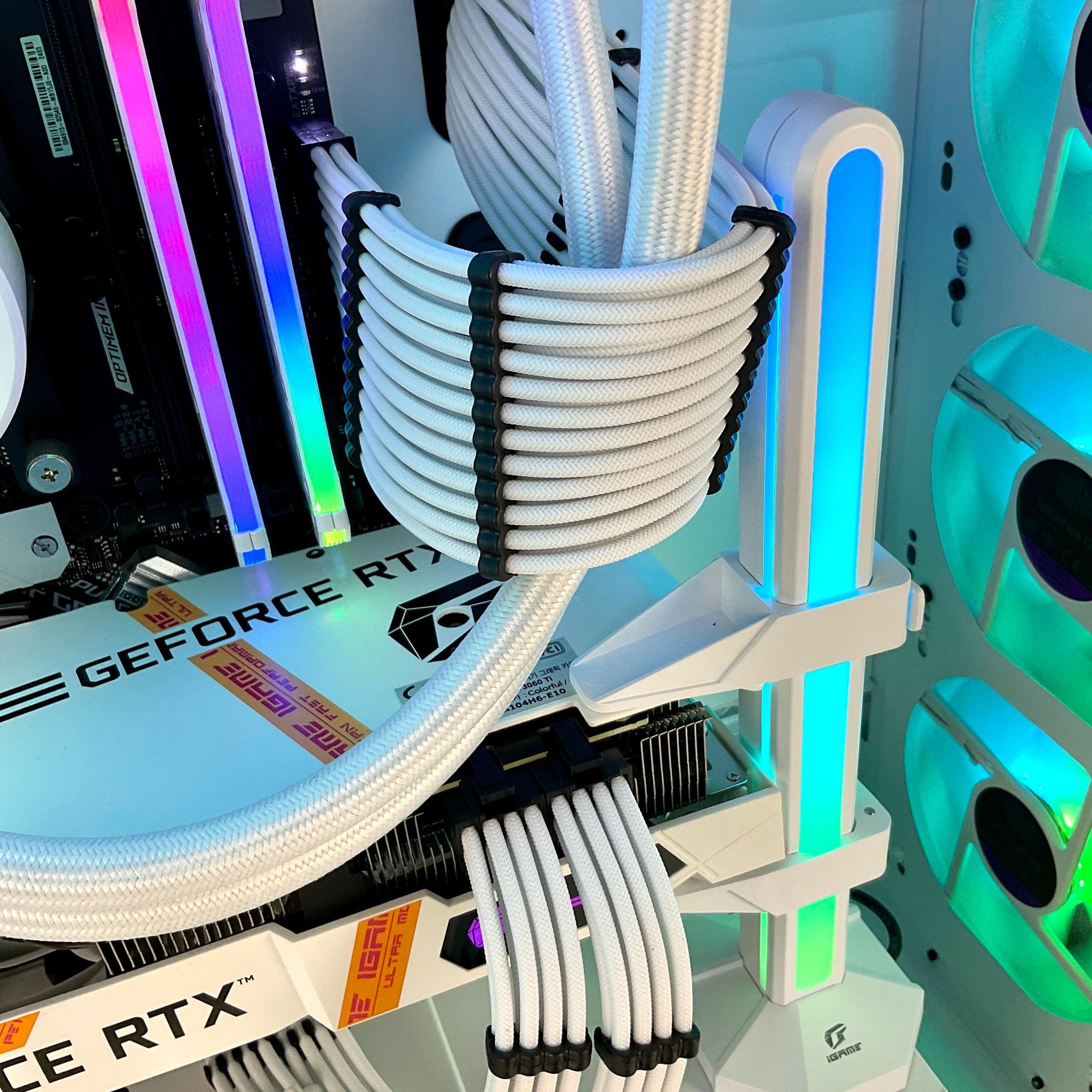 IGaming Ryzen 7 5700X | RTX 4060 Ti - 4070 Ti | Td500 Mesh White - Nectostry