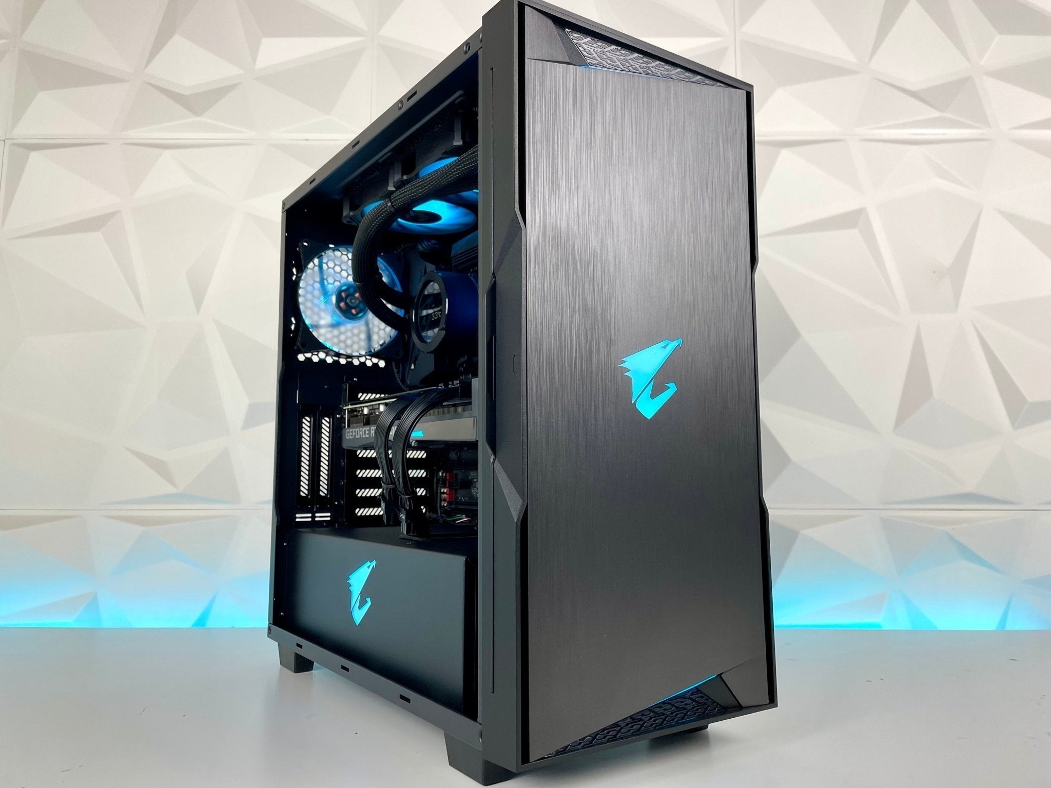 IGaming Ryzen 7 5700x | RTX 4060Ti - 4070Ti super | Aorus C3000 - Nectostry