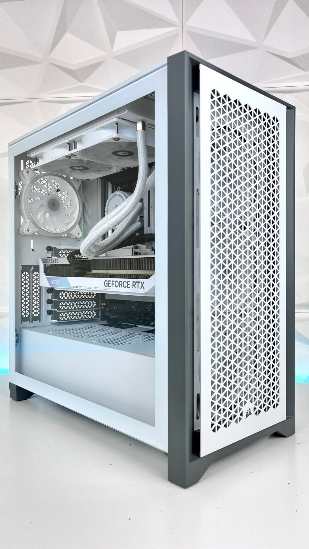 IGaming Ryzen 7 7700x | RTX 4070 Ti | 32GB DDR5 ArcticBlaze 4000D - Nectostry